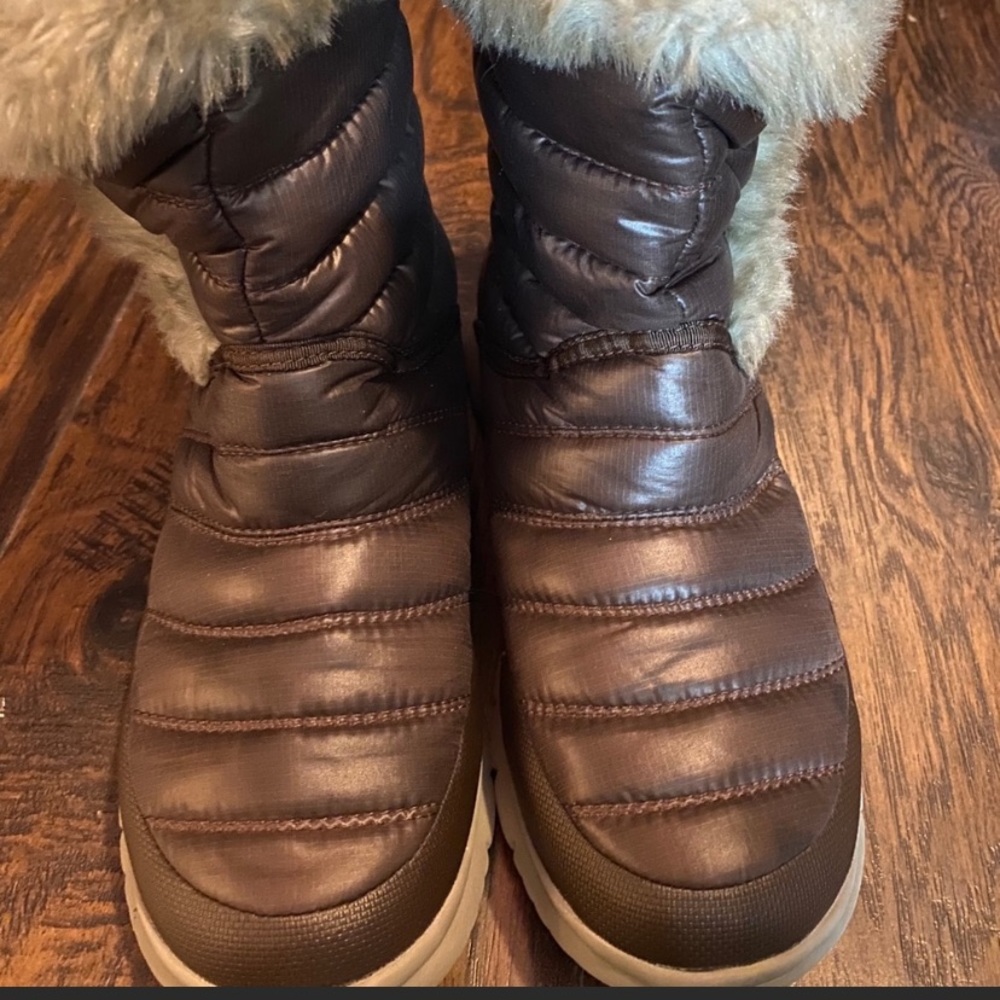 The northface thermoball microbaffle bootie II